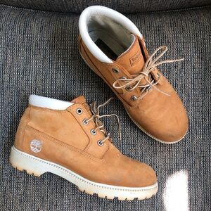 Timberland Nellie Waterproof Chukka Boots 8.5